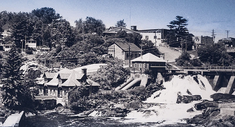 Inn at the Falls